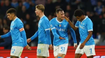 نابولي يتصدر الدوري الإيطالي بعد فوزه على يوفنتوس بثنائية هويلاند